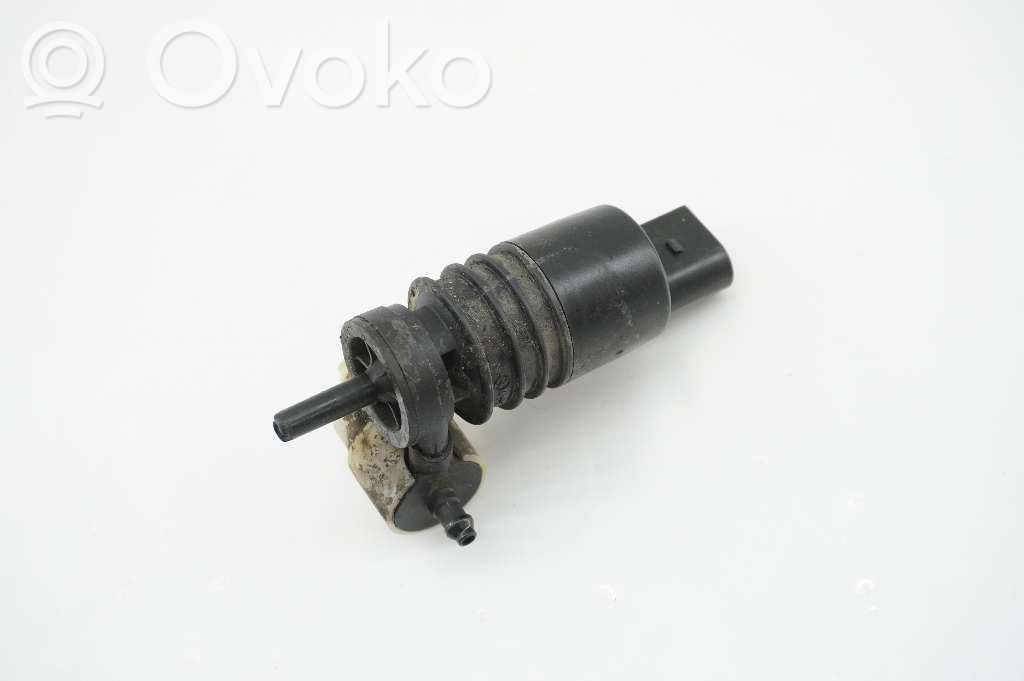 Skoda Octavia Mk2 (1Z) Tuulilasi tuulilasinpesimen pumppu 