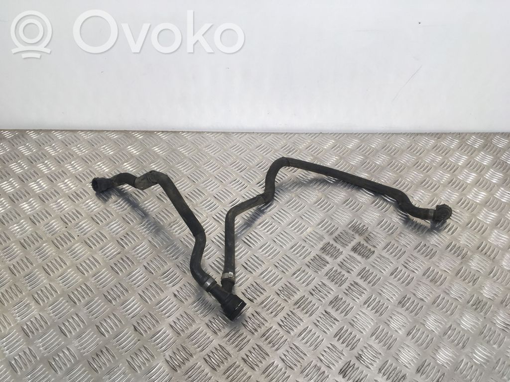 BMW X5 E70 Engine coolant pipe/hose 