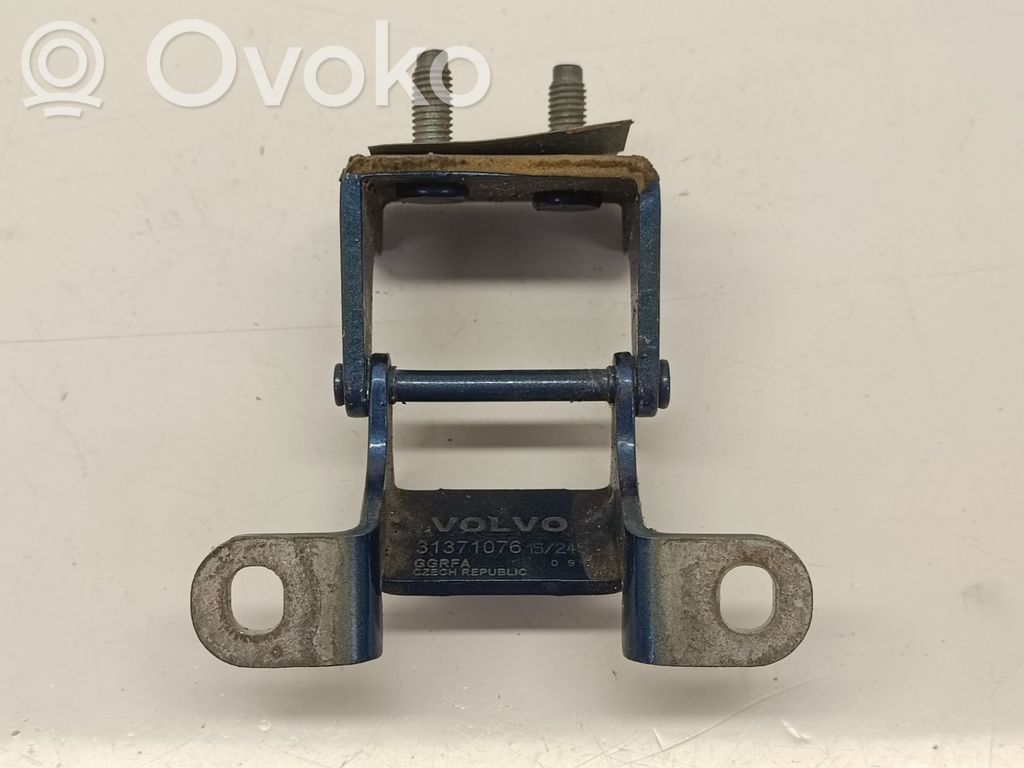 Volvo XC90 Tailgate/trunk/boot hinge 