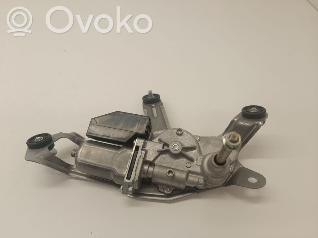 Toyota Yaris XP210 Galinio stiklo valytuvo varikliukas 
