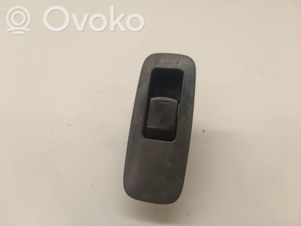 Nissan Qashqai Electric window control switch 
