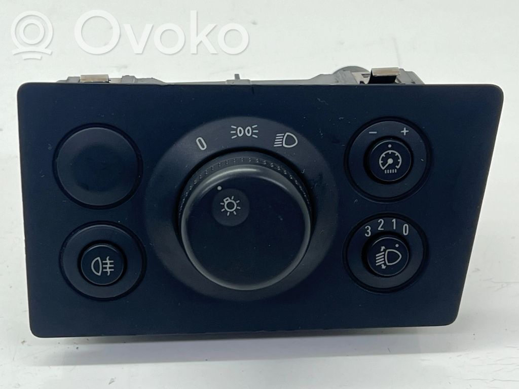 Opel Zafira B Light switch 