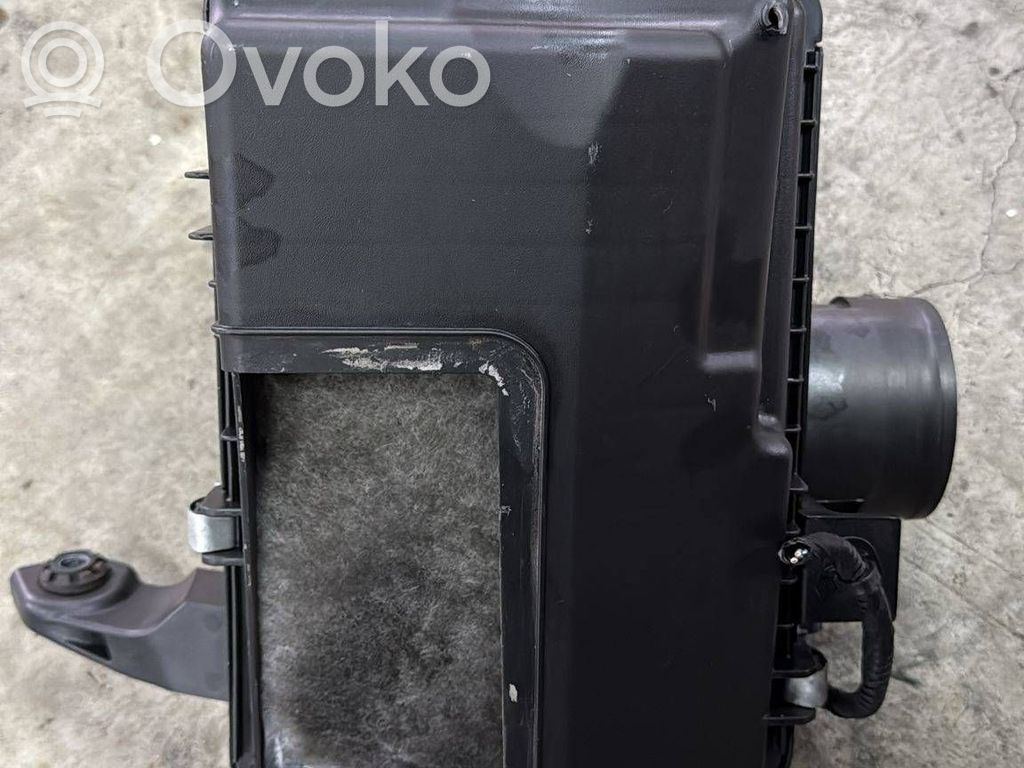 Air filter box