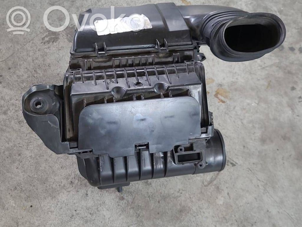 Air filter box