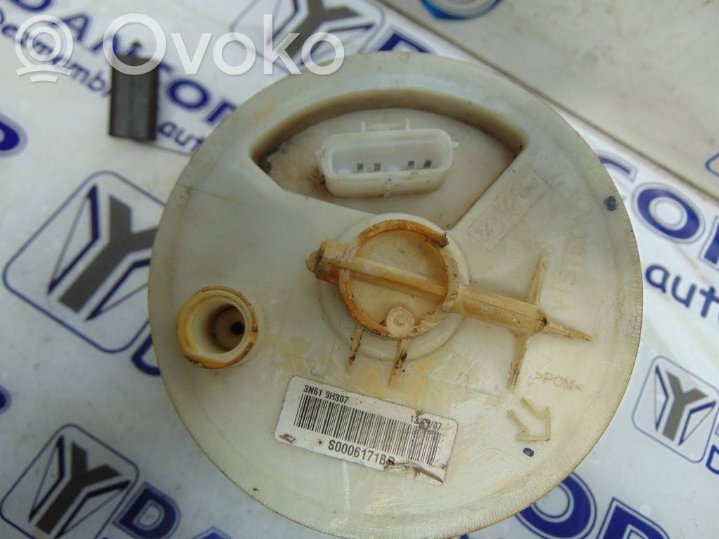 Mazda 3 I Pompa paliwa w zbiorniku 