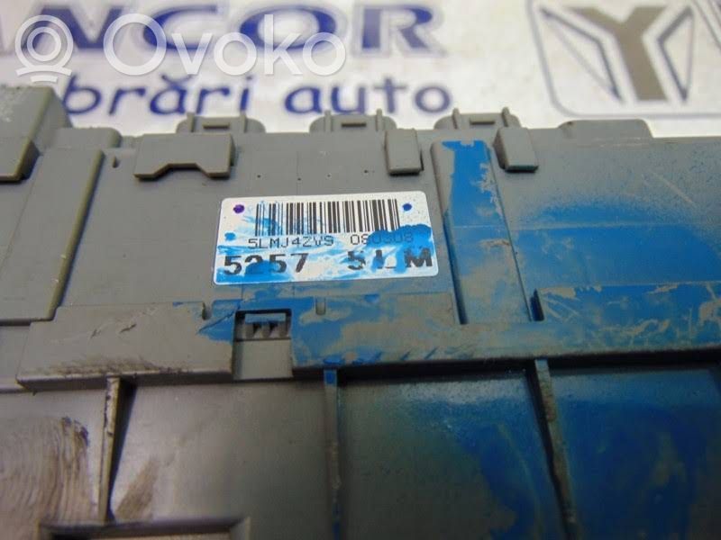Honda CR-V Sulakemoduuli 