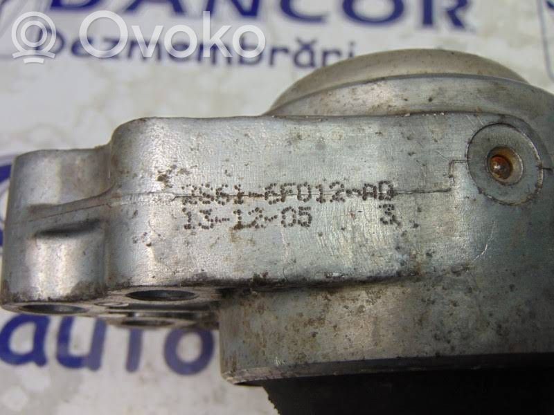 Ford Fusion Engine mount bracket 