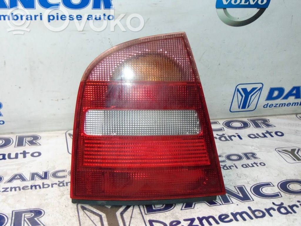 Skoda Octavia Mk1 (1U) Lampa tylna 