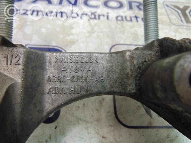 Ford Galaxy Engine mounting bracket 