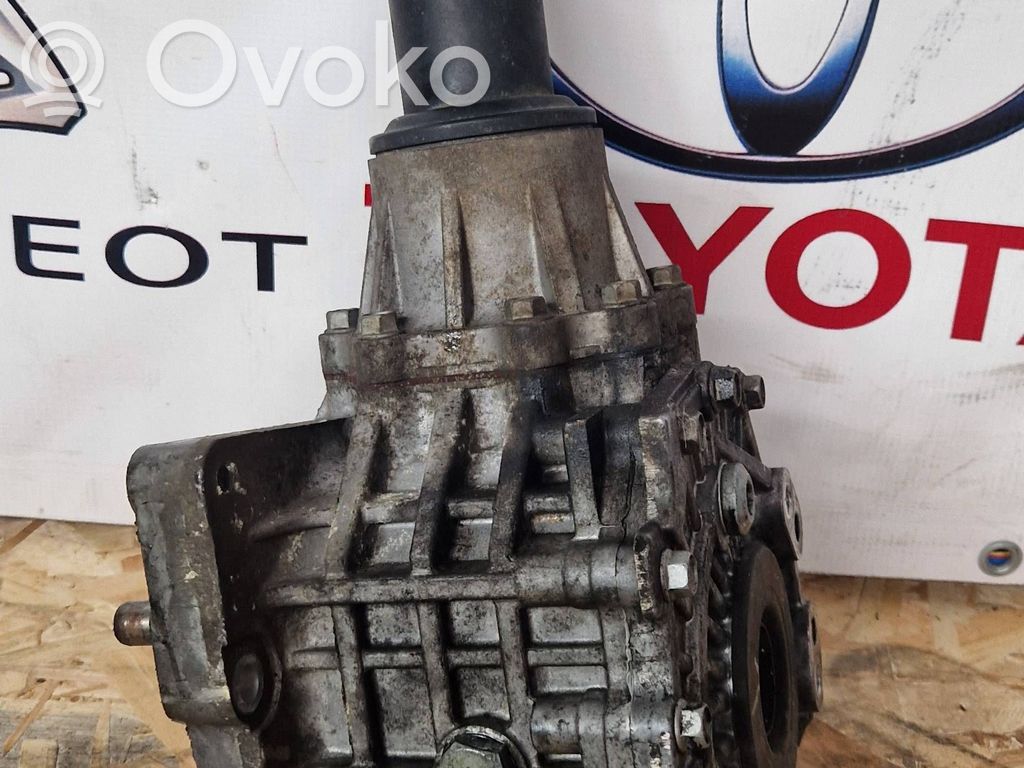 Transfer box differential control unit   3B200
