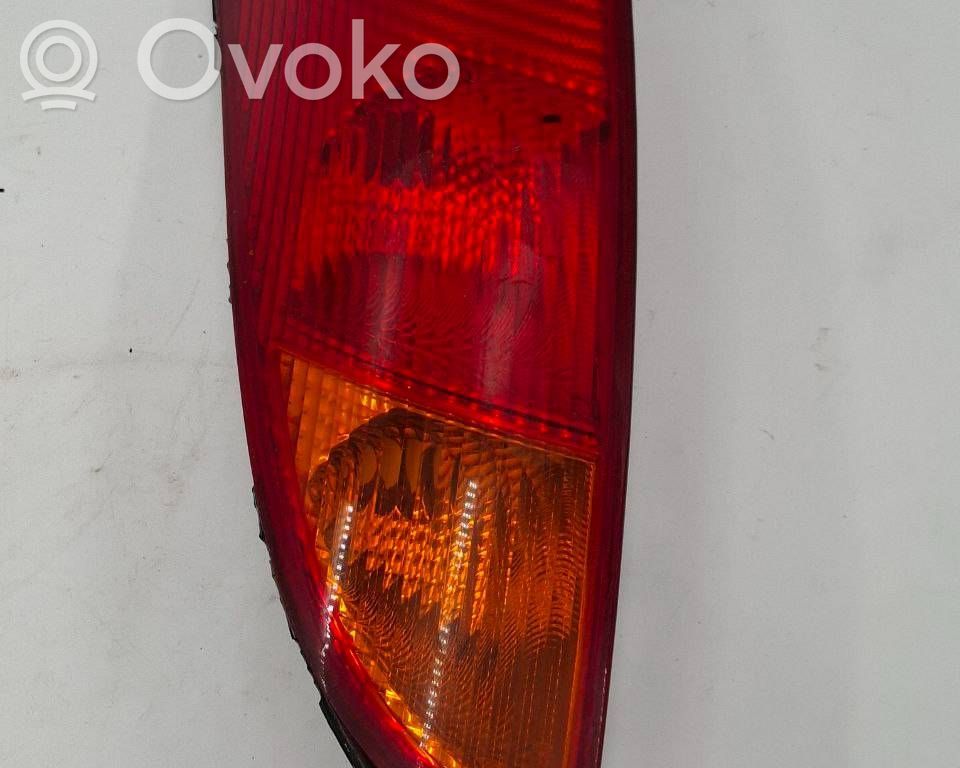Ford Focus Aizmugurējais lukturis virsbūvē 