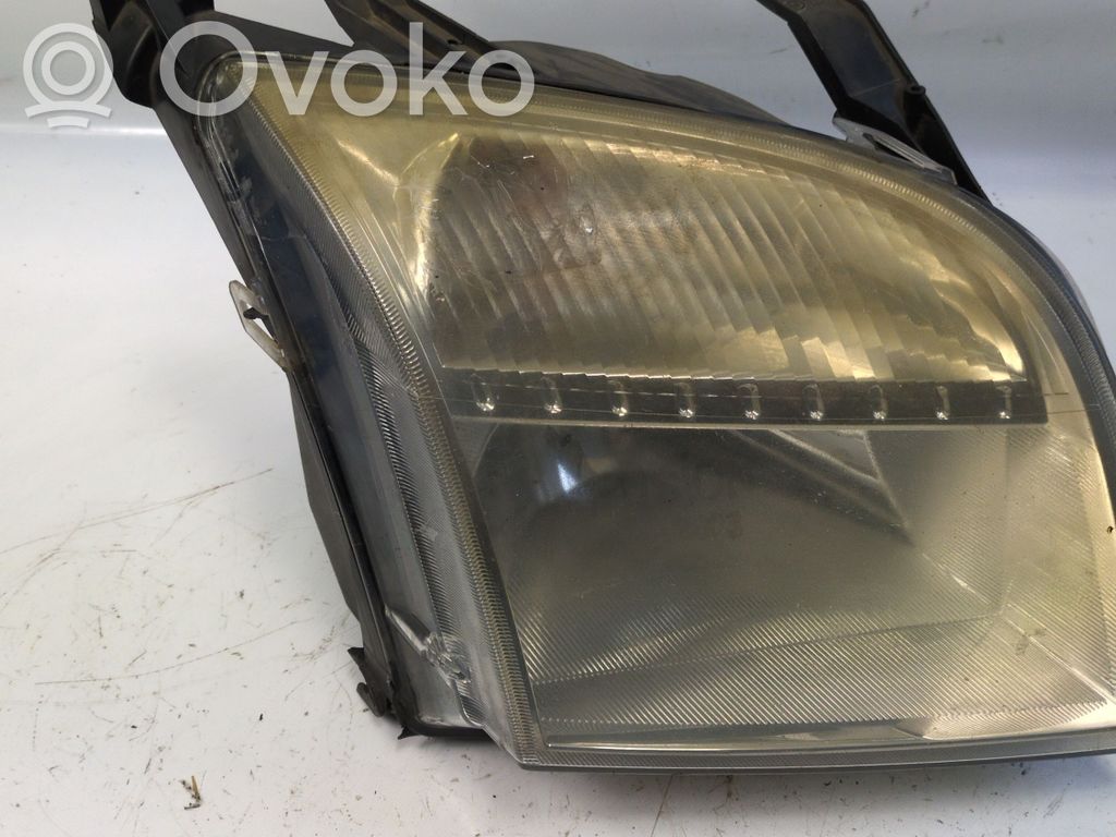 Ford Fusion Scheinwerfer 