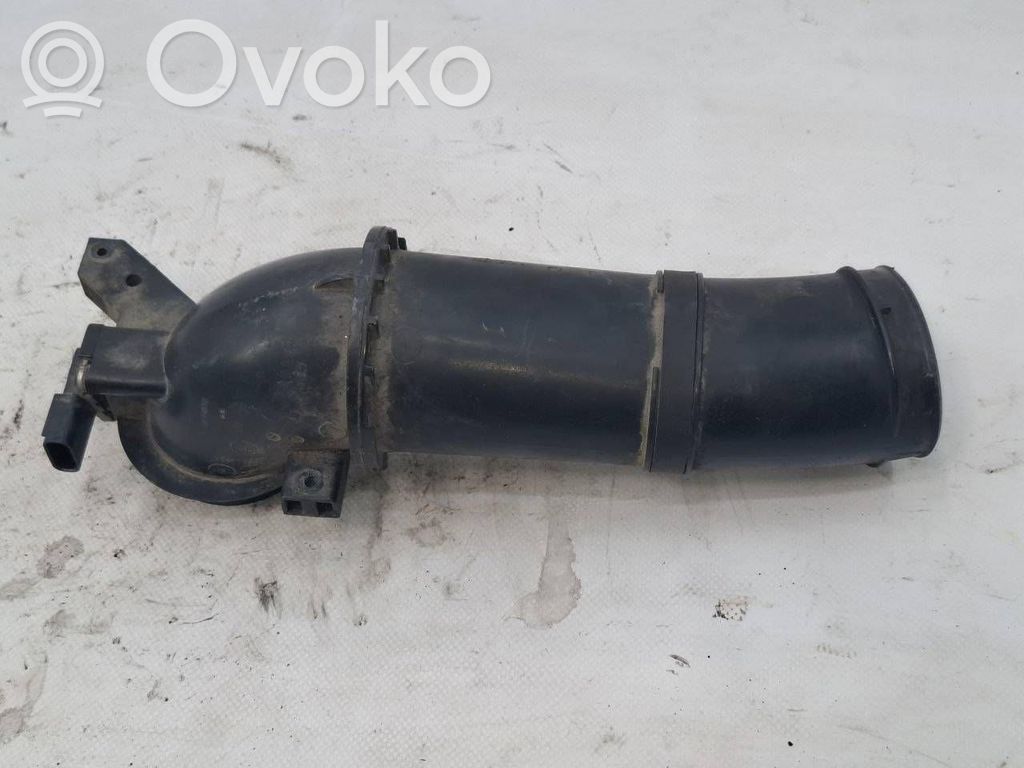 Volvo C30 Przepływomierz masowy powietrza MAF 