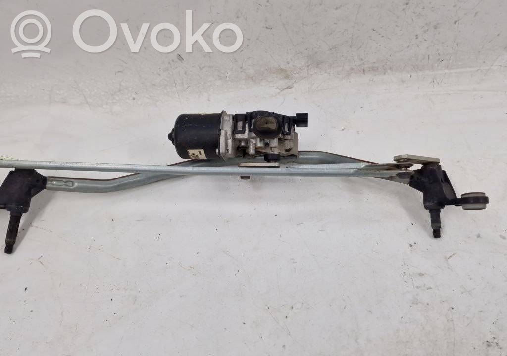 Dacia Logan II Front wiper linkage and motor 