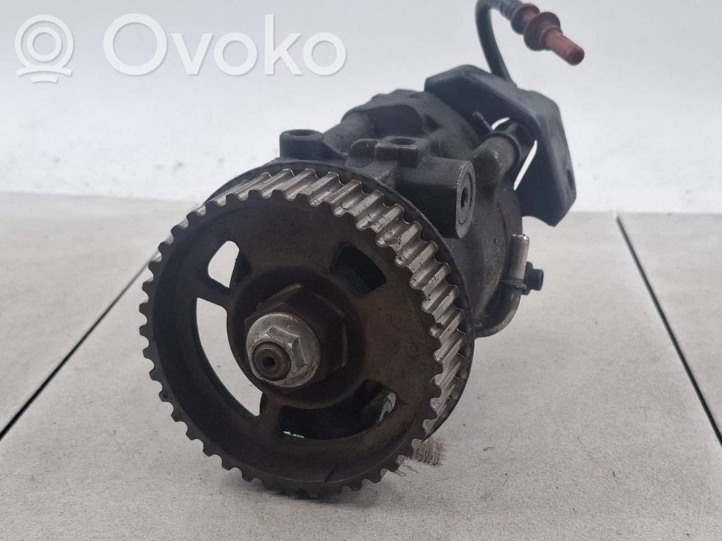 Renault Megane II Fuel injection high pressure pump 