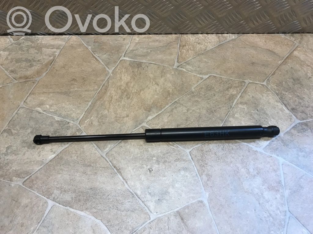BMW 6 E63 E64 Amortizatorius galinio dangčio 