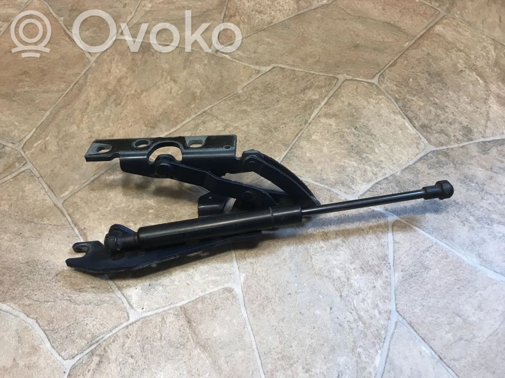 BMW 6 E63 E64 Dzinēja pārsega eņģe (-es) 
