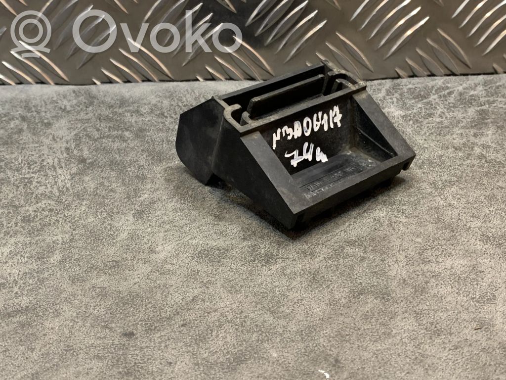 BMW X5 E53 Radiator support slam panel bracket 