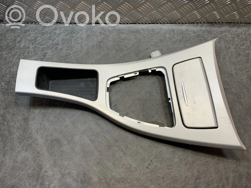BMW 3 E90 E91 Ātrumu pārslēgšanas sviras dekoratīvā apdare (plastmasas) 