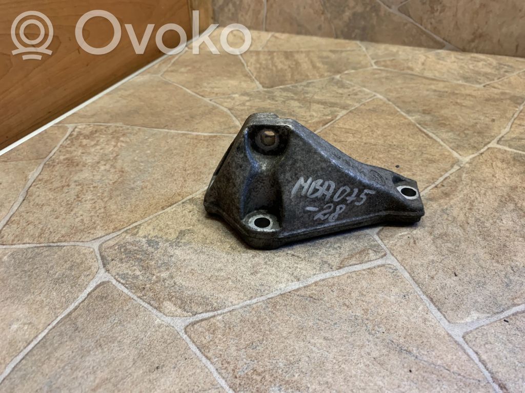 BMW 1 E81 E87 Fuel pump bracket 