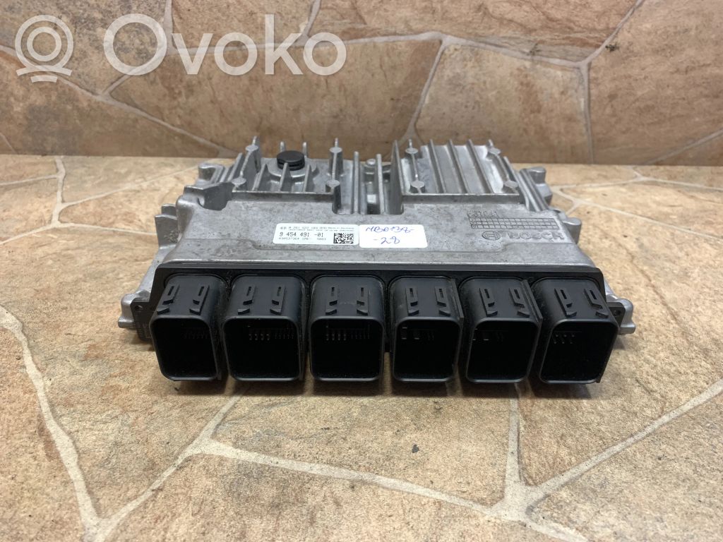 BMW 5 G30 G31 G38 Engine control unit/module 