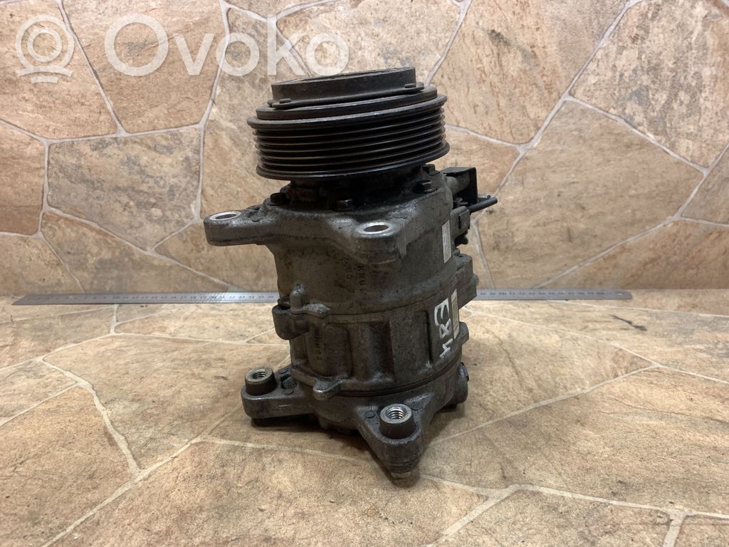 BMW X1 E84 Air conditioning (A/C) compressor (pump) 