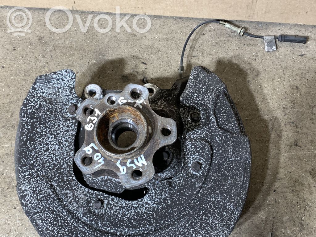 BMW 5 G30 G31 G38 Piasta koła tylnego 