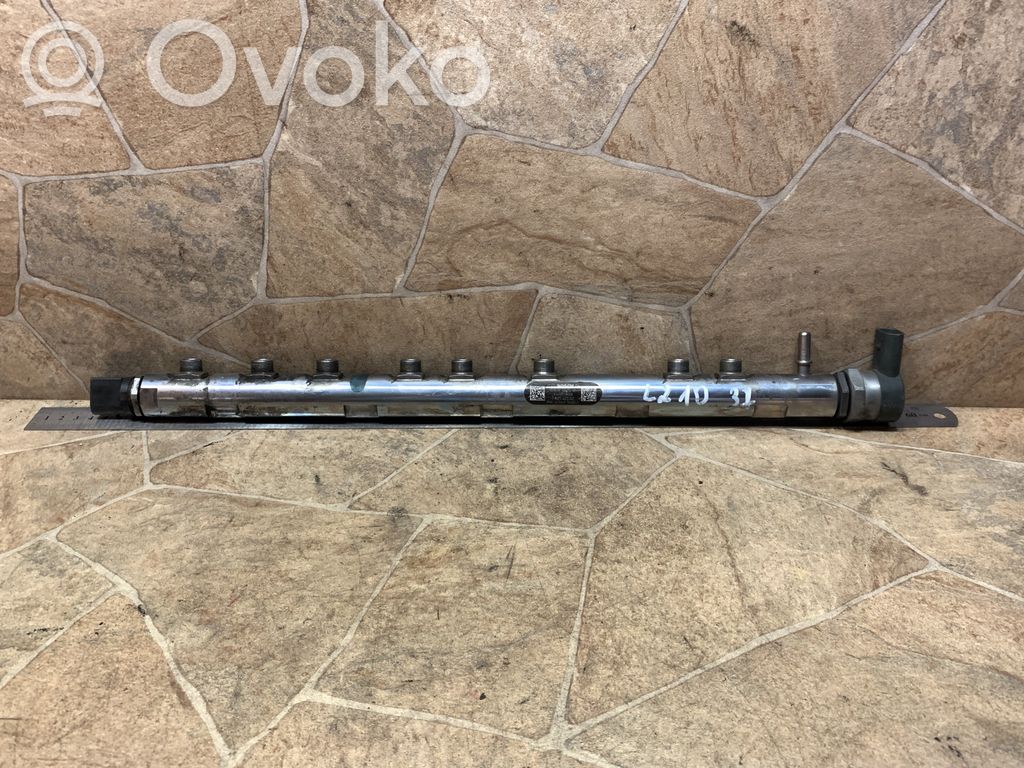 BMW 5 F10 F11 Polttoainepääputki 