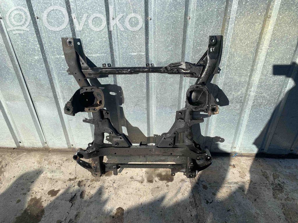 Front subframe   P677935703