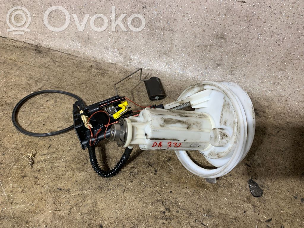 Bomba interna de combustible   6765843