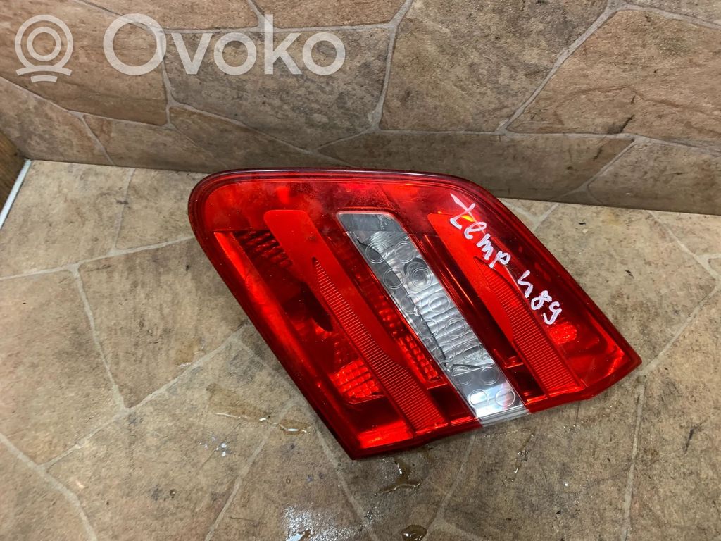Mercedes-Benz B W246 W242 Lampy tylnej klapy bagażnika 