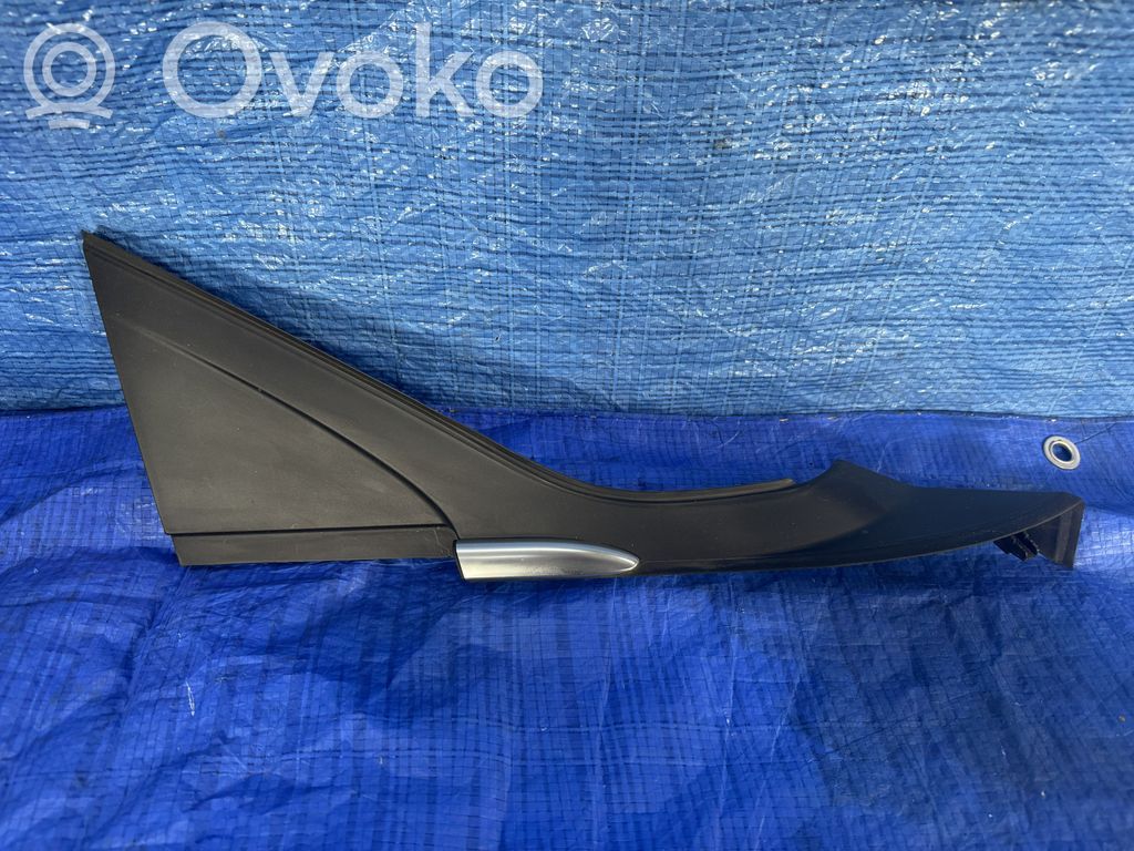 Apdaila sparno (moldingas)   L1TBA16004AE