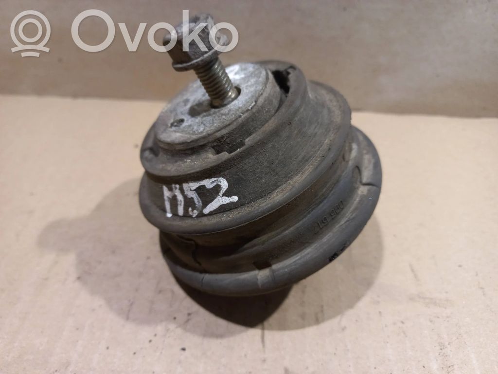 BMW 5 E39 Engine mount bracket 