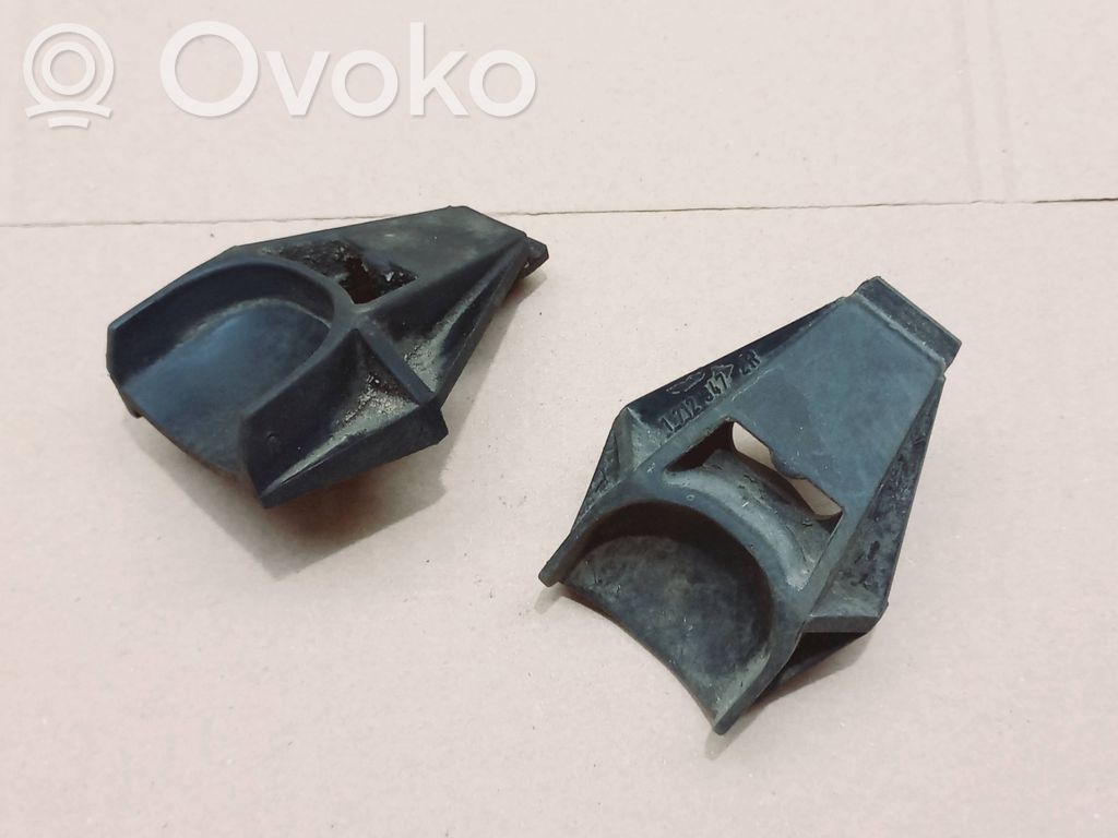 Radiator mount bracket   1712347