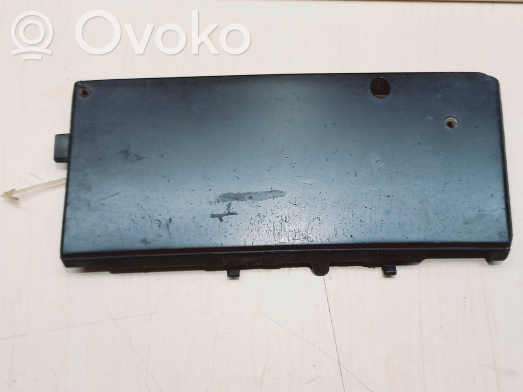 BMW 5 E34 Front tow hook cap/cover 
