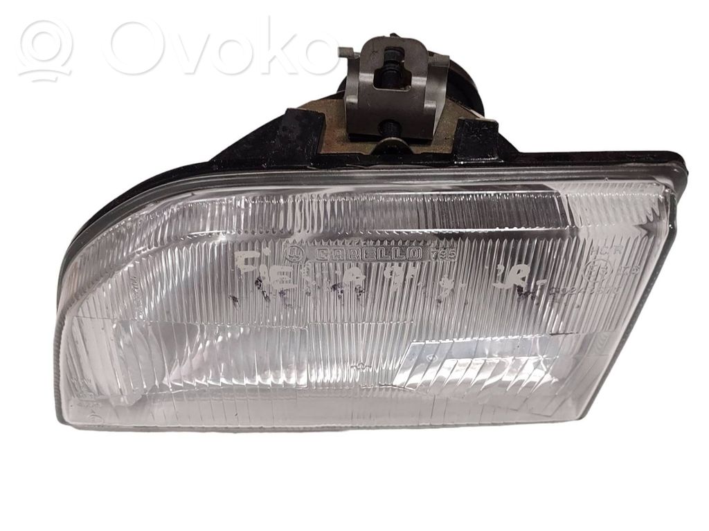 Ford Fiesta Headlight/headlamp 