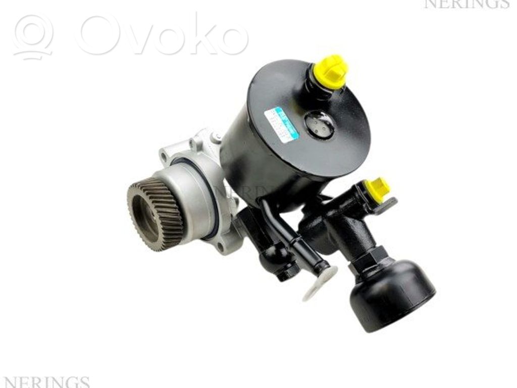 Mazda 323 Power steering pump 
