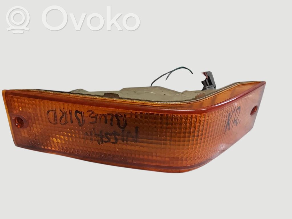 Nissan Bluebird Front indicator light 