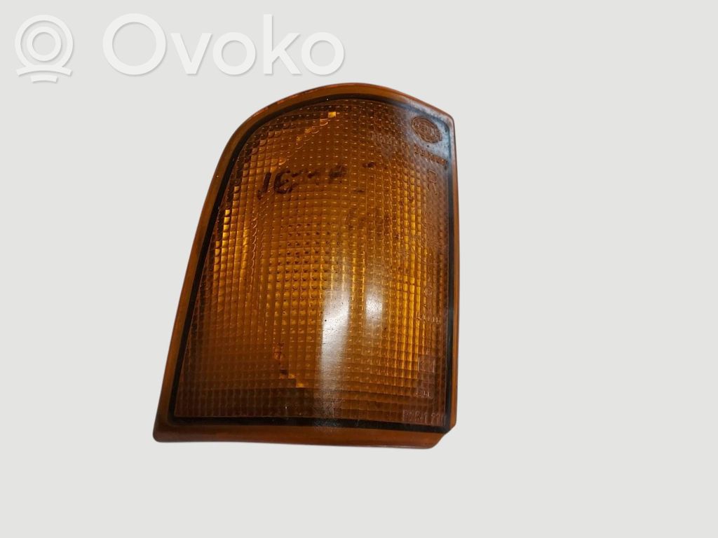 Volkswagen Jetta I Front indicator light 