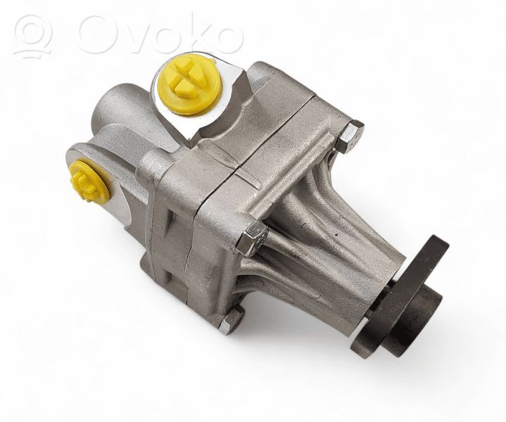 BMW 3 E36 Power steering pump 