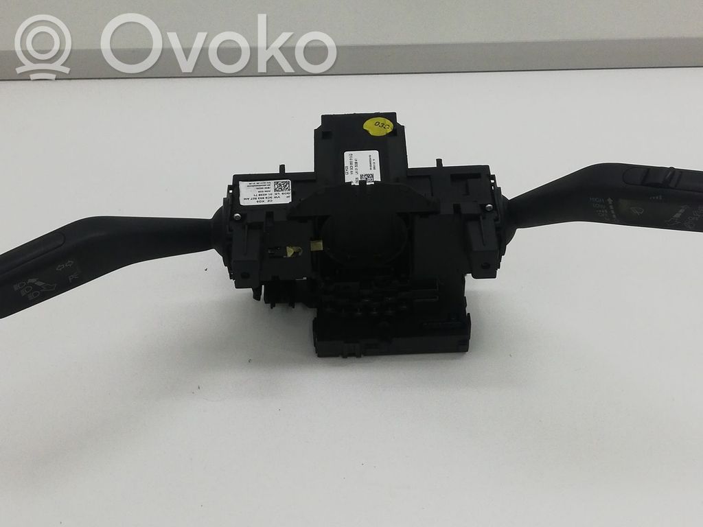 Volkswagen PASSAT B6 Wiper turn signal indicator stalk/switch 