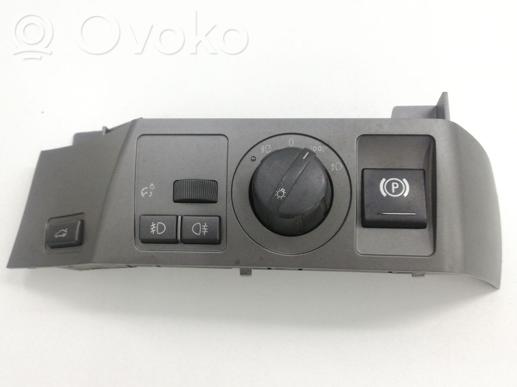 BMW 7 E65 E66 Lukturu slēdzis 