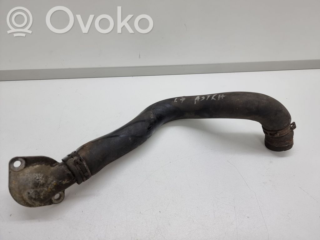 Opel Zafira B Moottorin vesijäähdytyksen putki/letku 