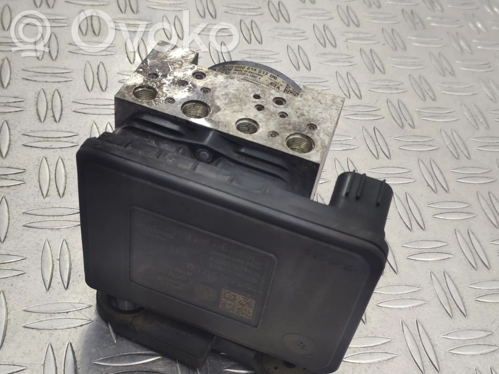 Volkswagen PASSAT B8 ABS bloks 