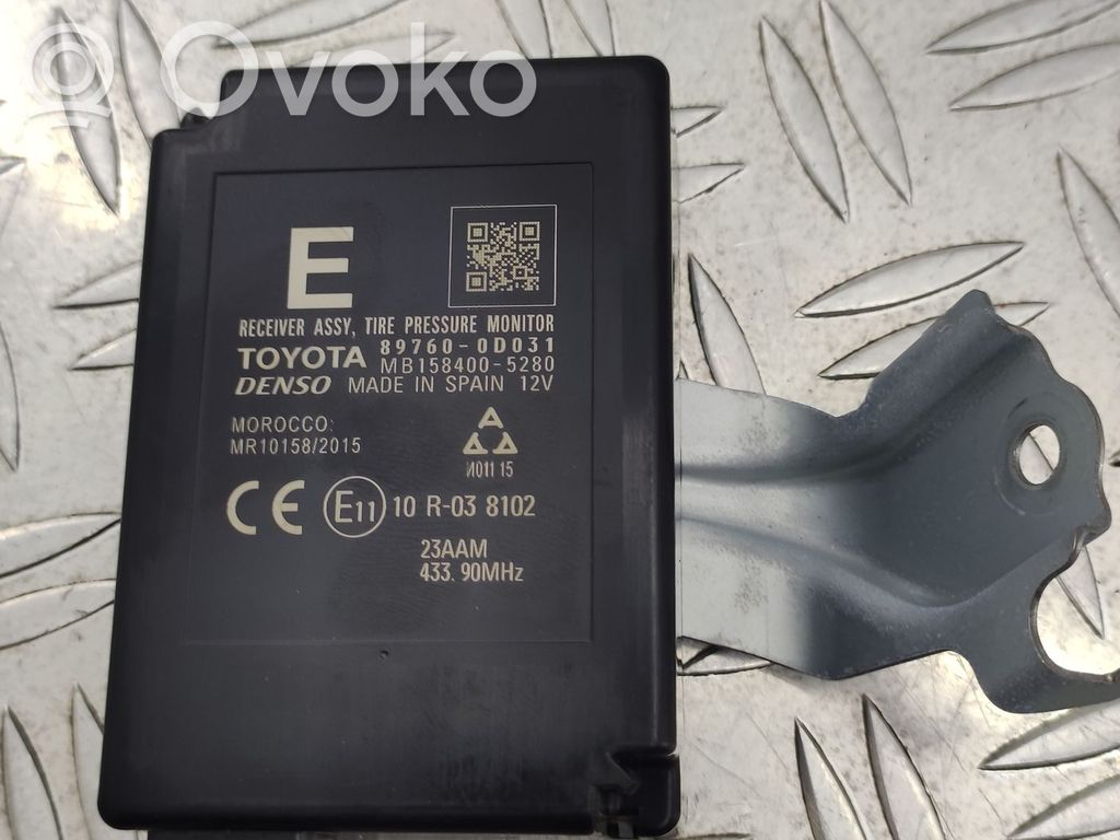 Toyota Yaris Tire pressure control unit 