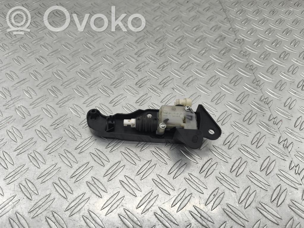 Tesla Model 3 Spyna variklio dangčio 