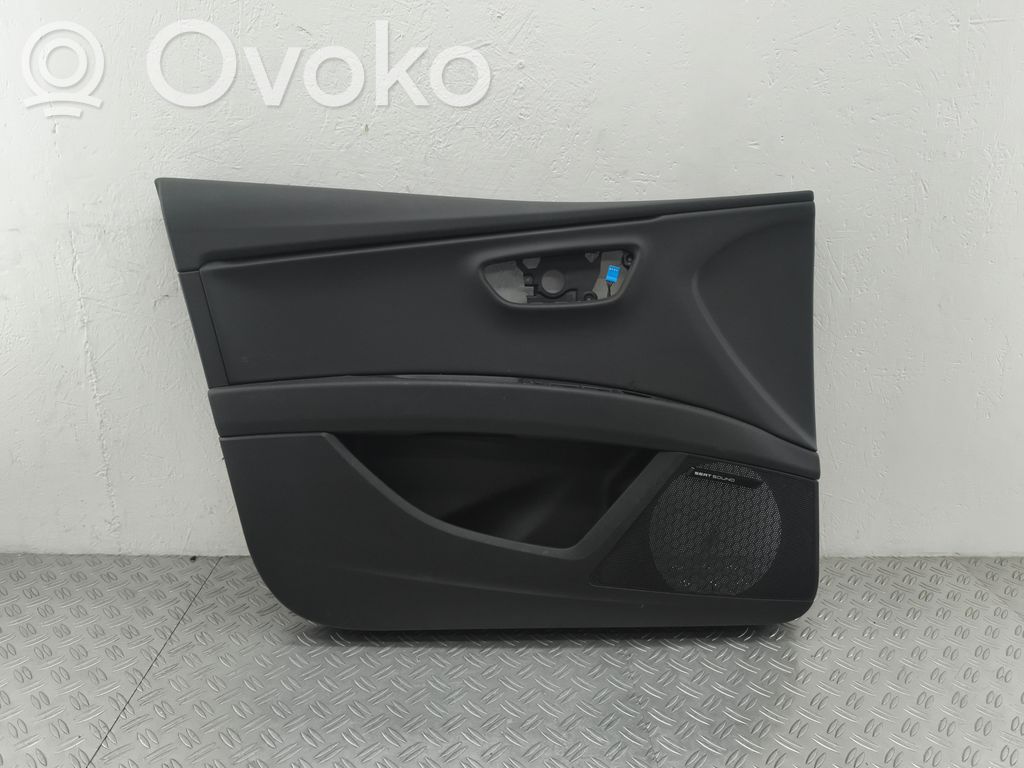 Seat Leon (5F) Front door card panel trim 