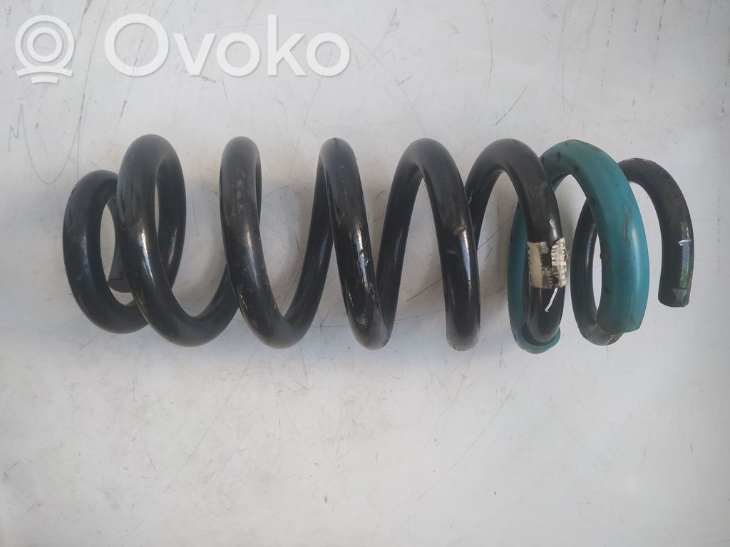 Jeep Grand Cherokee Rear coil spring 