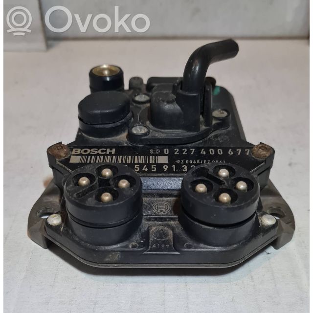 Mercedes-Benz E W124 Ignition amplifier control unit 