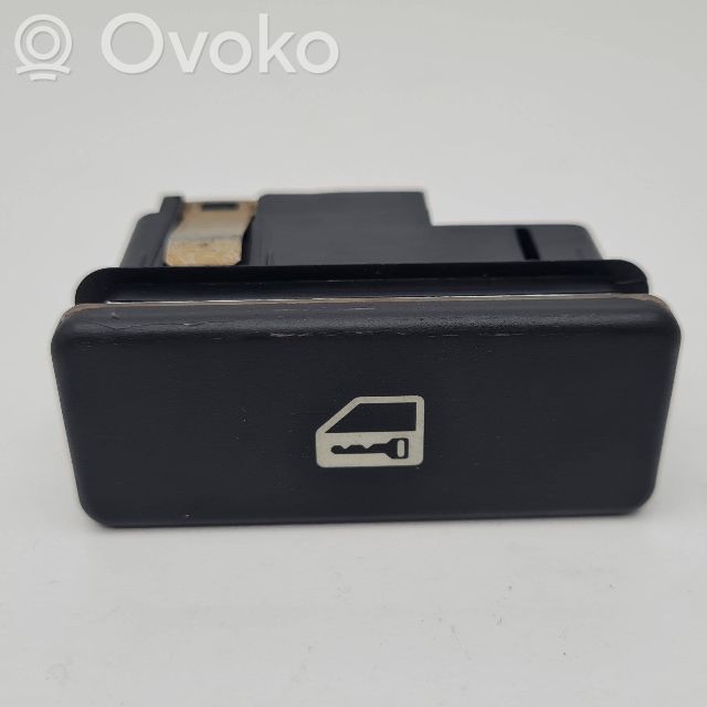 BMW 7 E38 Central locking switch button 
